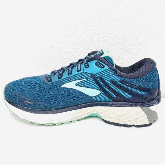 brooks adrenaline gts 18 womens size 8.5